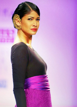 कैरल ग्रेसियस