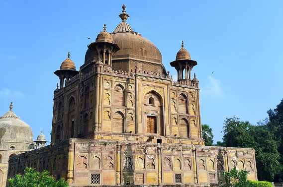 खुसरोबाग